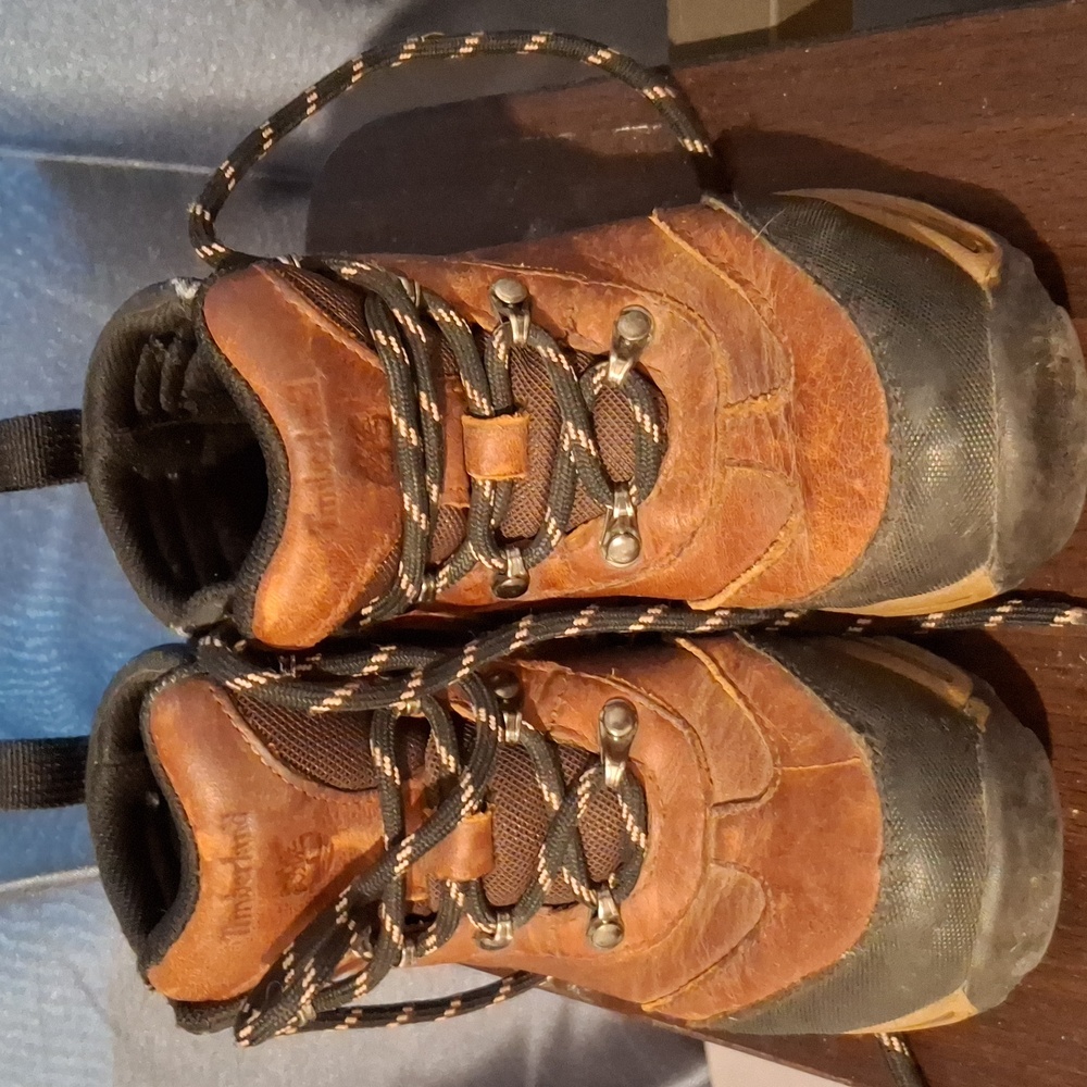 Kids boots